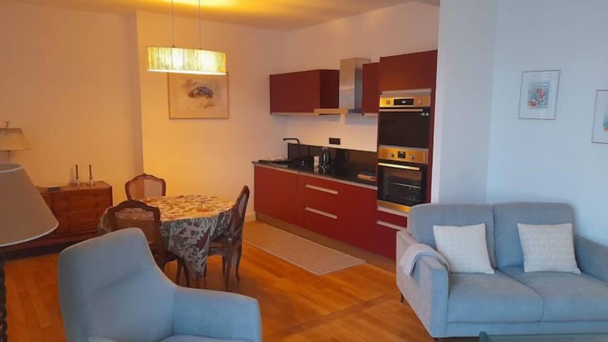 Limoges Apartment | Grand, Clair, Central, Élégant, 2 Chambres