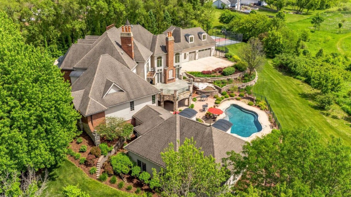 South Elgin House | Grand Estate at the Preserve