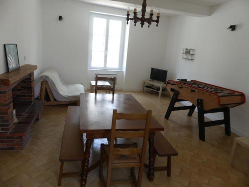Sevremont House | Grand gite du Puy Lambert