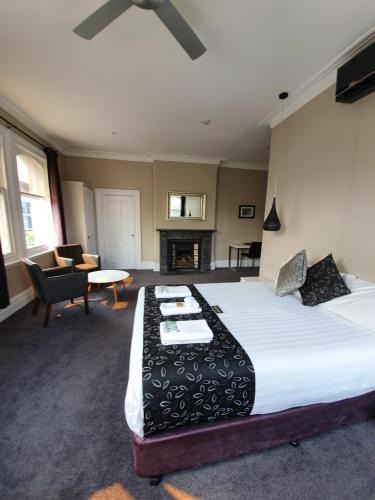 Newcastle Hotel | Grand Hotel