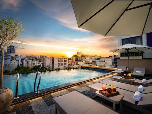 Downtown Ho Chi Minh City Hotel | GRAND HOTEL du LAC Boutique Saigon