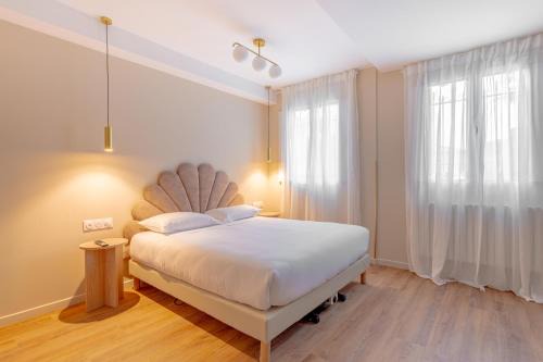 Orly Hotel | Grand Hotel Sénia - Paris Orly Airport