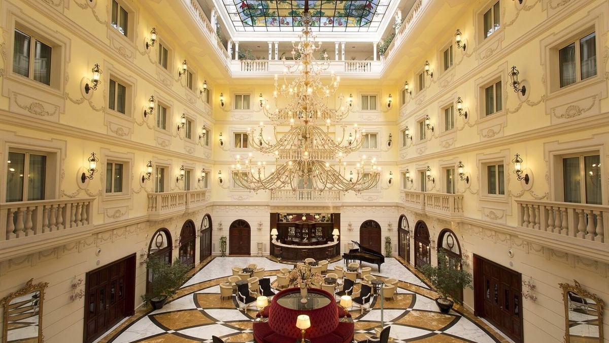San Marco Evangelista Hotel | Grand Hotel Vanvitelli