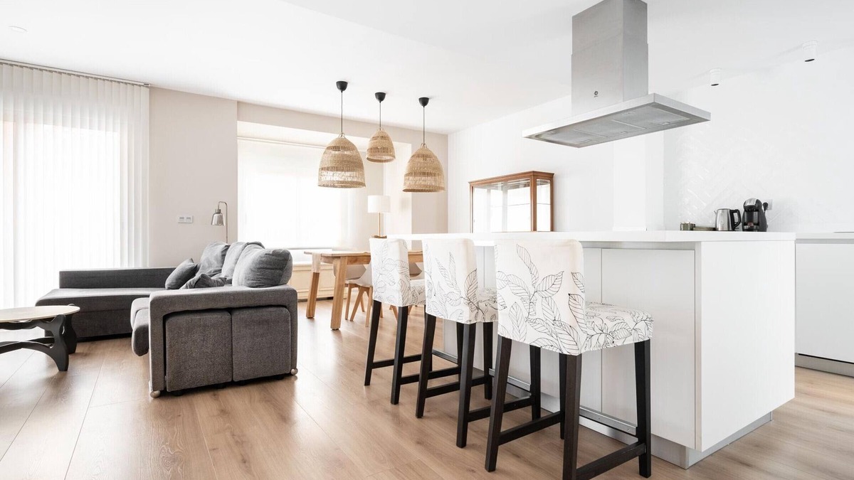 Sagunto House | Grand House in the Heart of Puerto - Modern, Renovated, Near Beach, 3 Terraces, WIFI