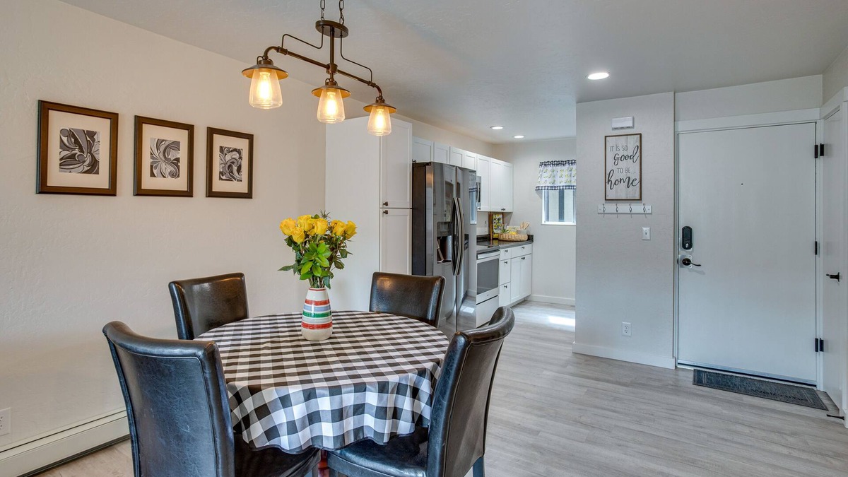 Grand Junction Condo | Grand Junction Vacation Rental: Indoor Pool Access