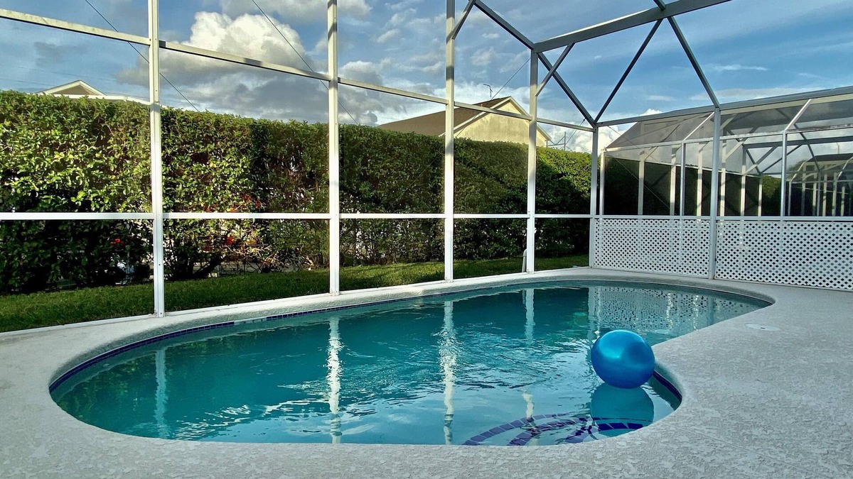 Westbury House | Grand Luxury Pool Home near Disney & Universal
