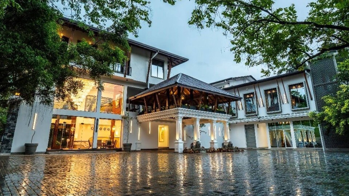 Kaduwela Hotel | Grand Minaro