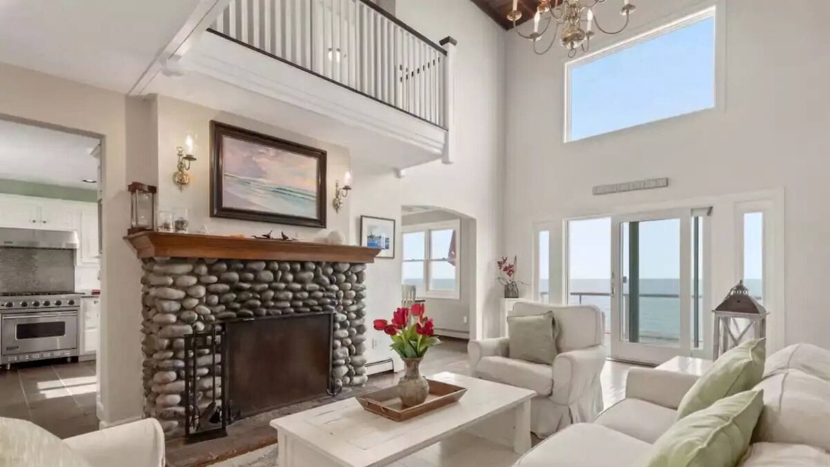 Minot House | Grand Ocean Front Home With Wrap Around Deck And Endless Views