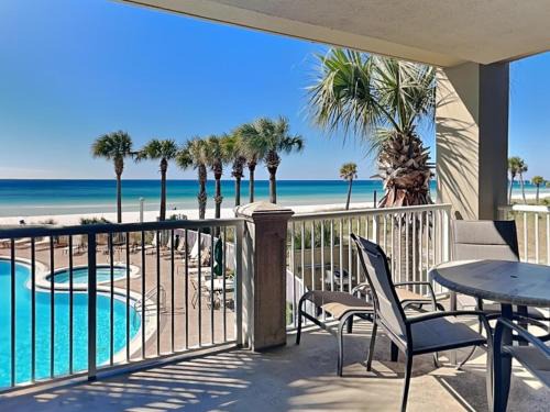 Panama City Beach Apartment | Grand Panama Beach Resort - The Grand #201 - Sunny Shores