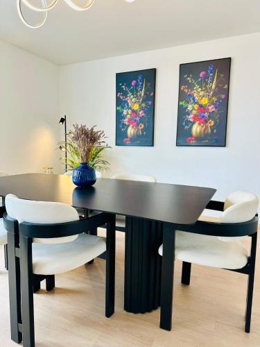 Lower Town Apartment | Grand Place View - 2bd - Exclusive Apartment