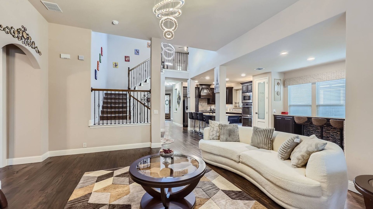 Tarrant County House | Grand Prairie Getaway: Perfect for Work & Play