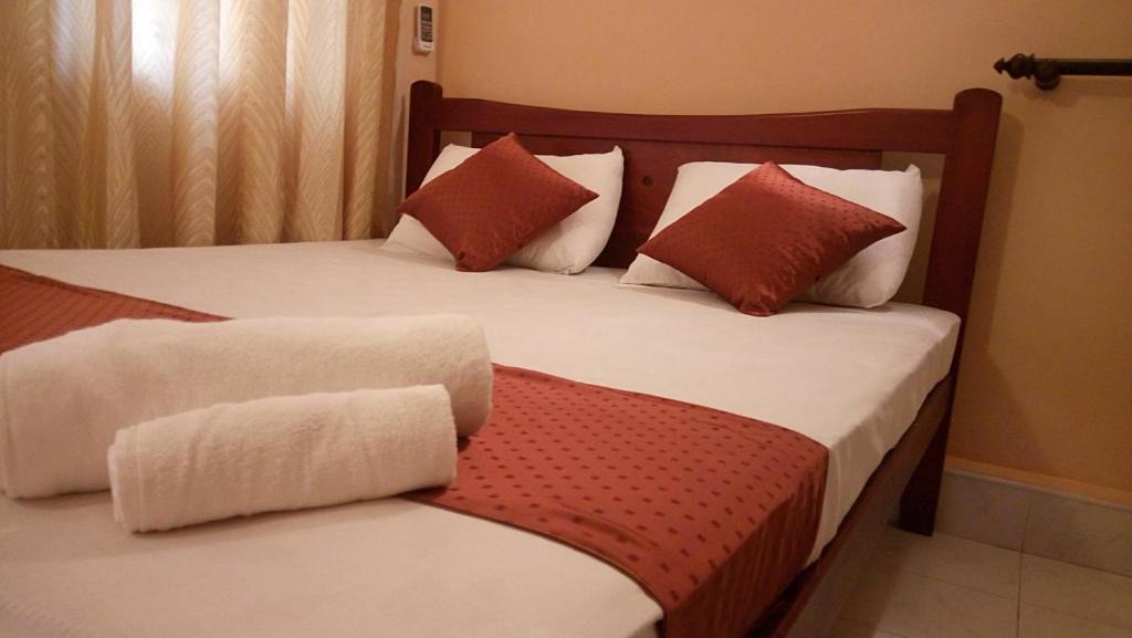 Kandy Bed & Breakfast | Grand Resort