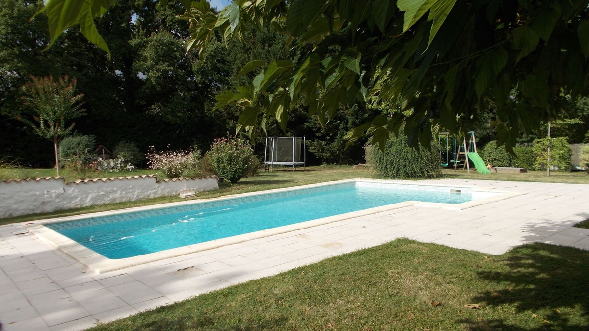Denat House | Grand Terrain Piscine