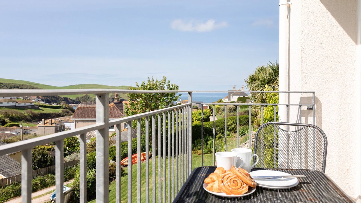 Hope-Cove Cottage | GRAND VIEW, family friendly, country holiday cottage in Hope Cove
