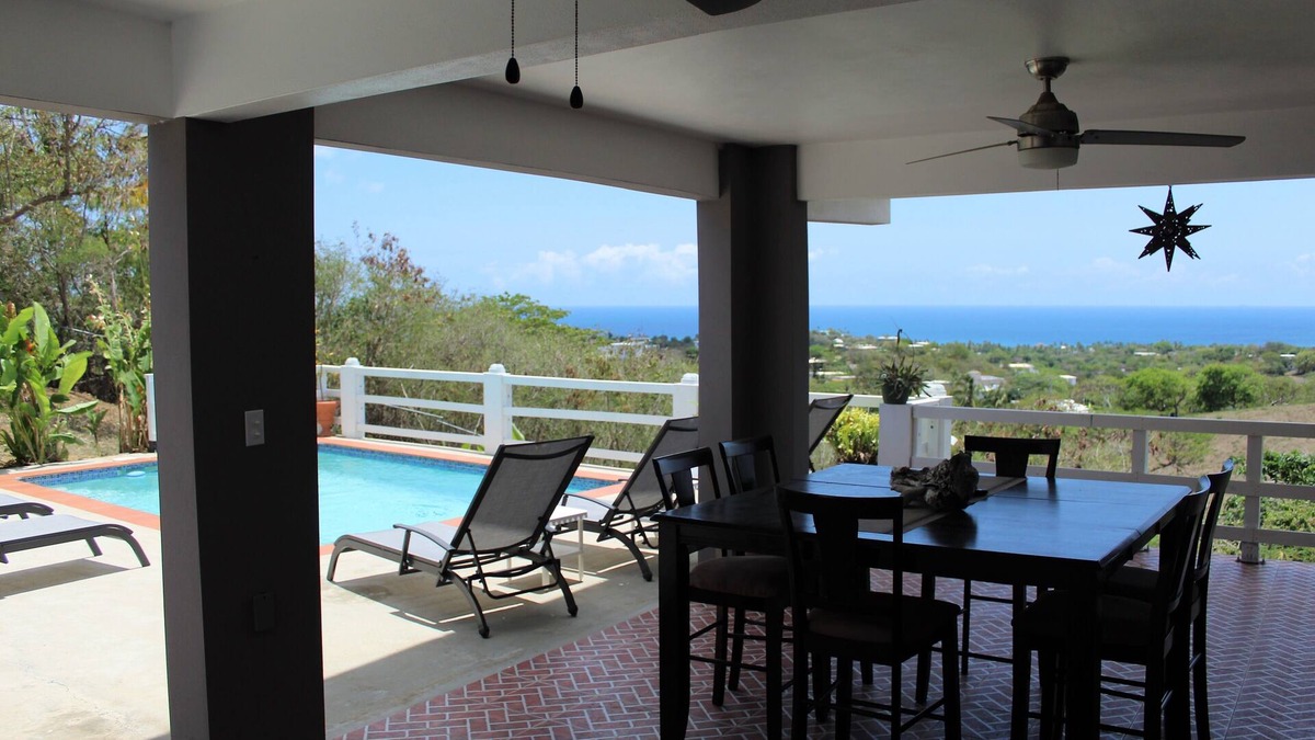 Villa Borinquen House | Grand View with Casita- On one of the island’s higher hills with astounding vie