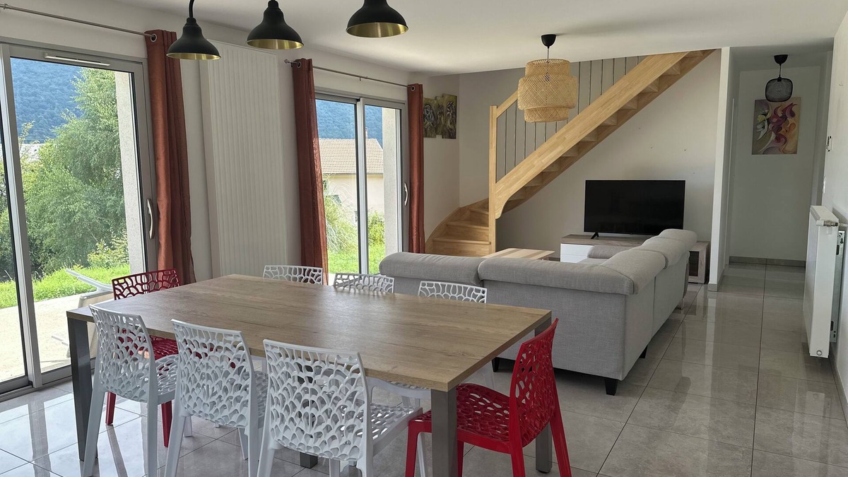 Pierrefitte-Nestalas House | Grande Maison de Village Idéale Pour se Retrouver en Famille ou Entre Amis