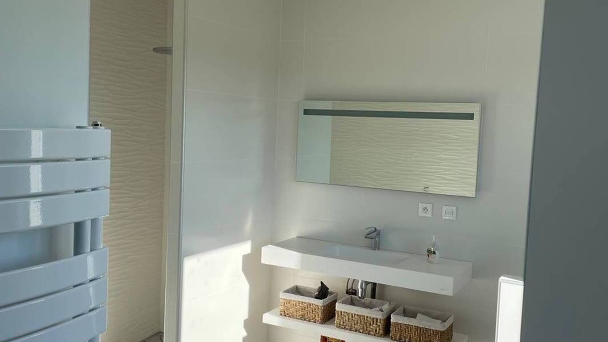 Saint Alban Auriolles Villa | Grande Villa Avec Piscine et SPA Intérieur