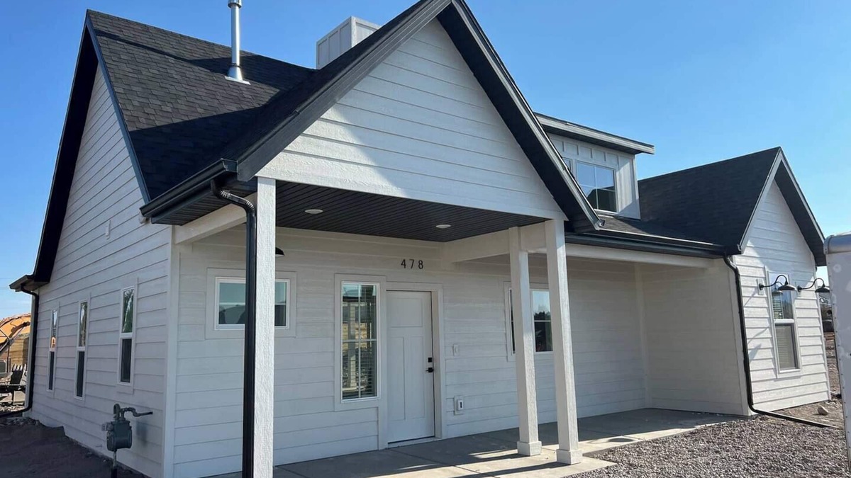 Panguitch Other | Grandpa's Farmhouse @ Stoney Farms -NO CHOREs