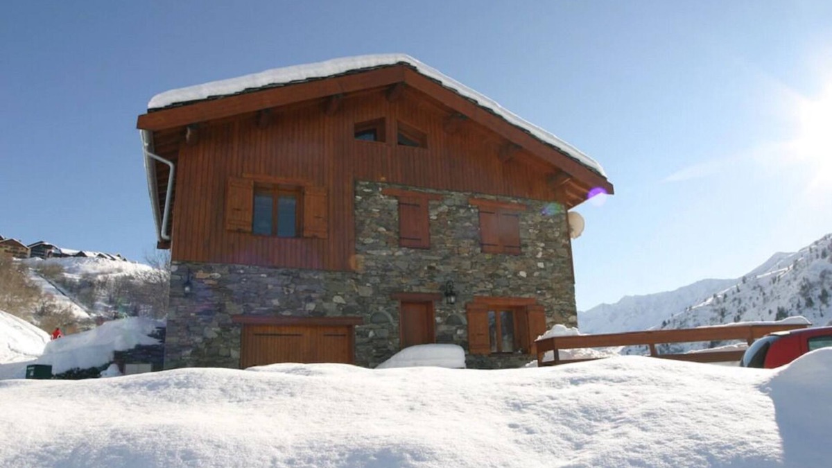 Valmeinier Apartment | Grange Bernard 1 - Large apartment in chalet with spectacular mountain views.