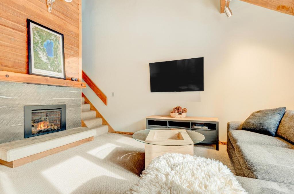 Tahoe Woods Hotel | Granlibakken Getaway - #72A