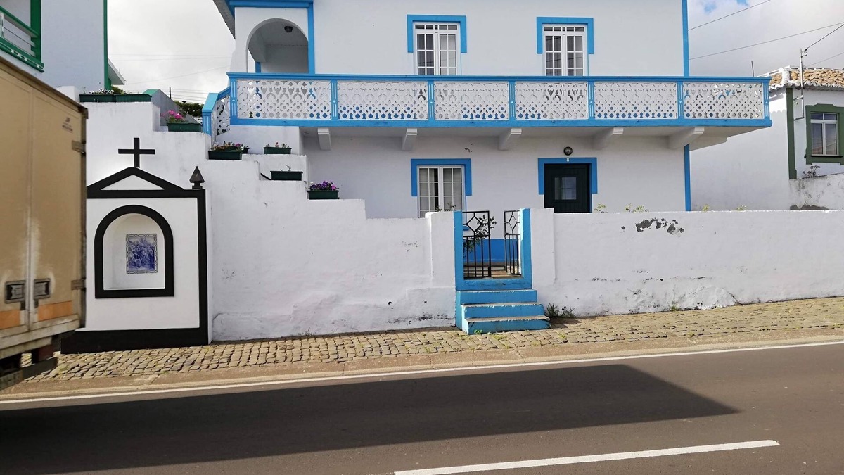 Angra do Heroismo House | Grannys House