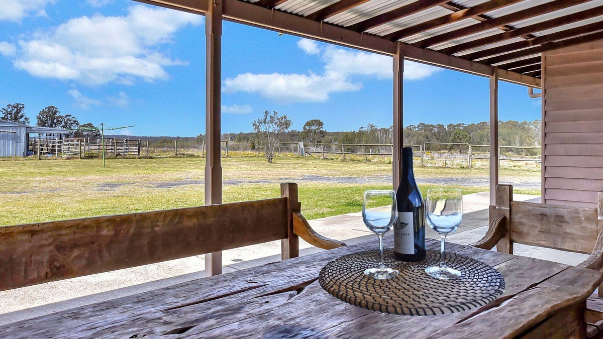 Nulkaba House | Grasmere Estate Homestead - hear the Lions roar from nearby Hunter Valley Zoo