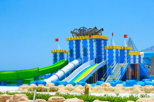 Al Mamsha El Seyahi Hotel | Gravity Hotel & Aqua Park Hurghada Families and Couples Only