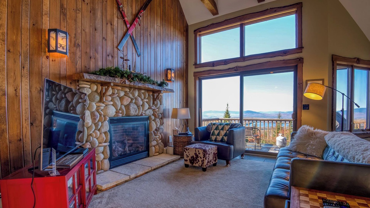 Rangeley Condo | Gray Fox 19 - Beautiful ski in/ski out condo, with amazing views!