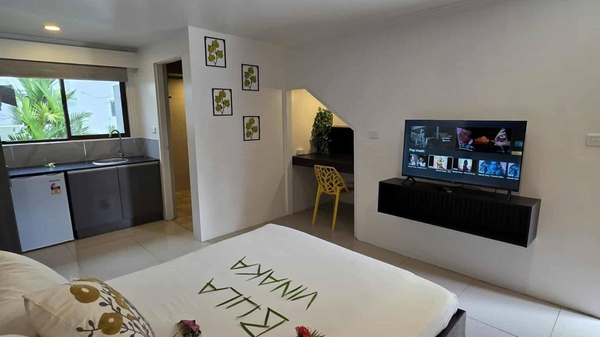 Martintar Hotel | Gray Inn