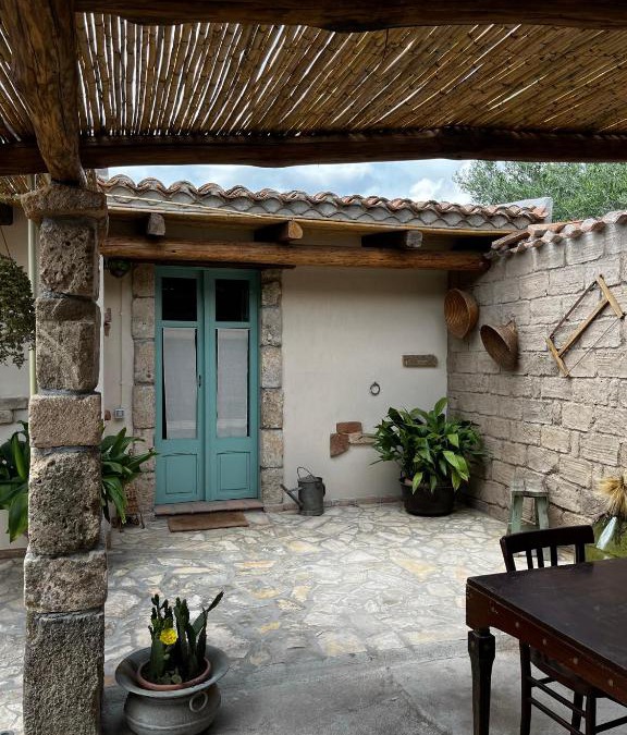Oristano House | Graziosa stanza campidanese Su terzu