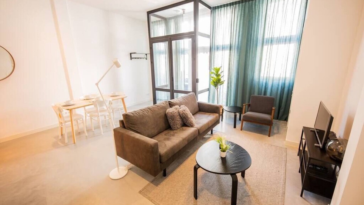 Rotterdam Apartment | Great 2 Bedroom Serviced Apartment 69m2 -LH18-