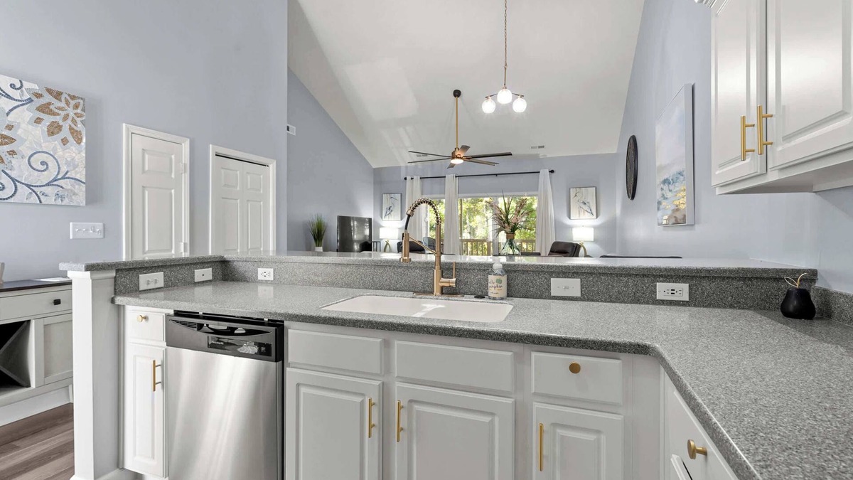 Little River Condo | Great 3 BR retreat at Village @the Glen