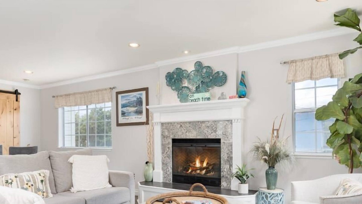 Beach Hill - Beach Flats House | Great 3-story home near Santa Cruz Beach Boardwalk