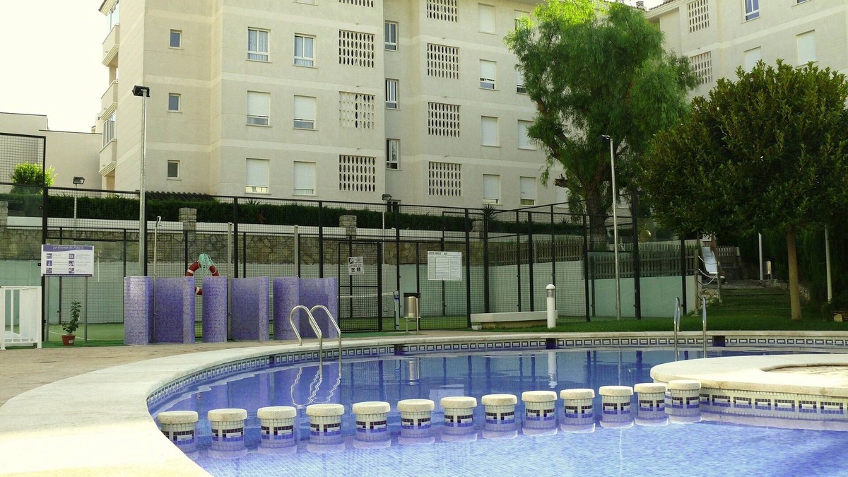 El Albir Apartment | Great apartment near the beach in Albir. Family owned, clean, modern and quiet.
