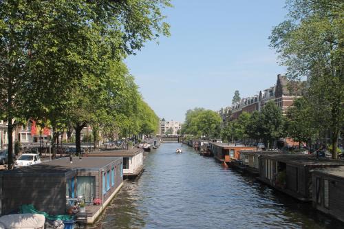 Van Lennepbuurt Bed & Breakfast | Great Bed and Breakfast Amsterdam