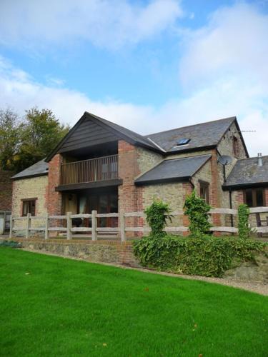 Pulham House | Great Coombe, Bookham Court