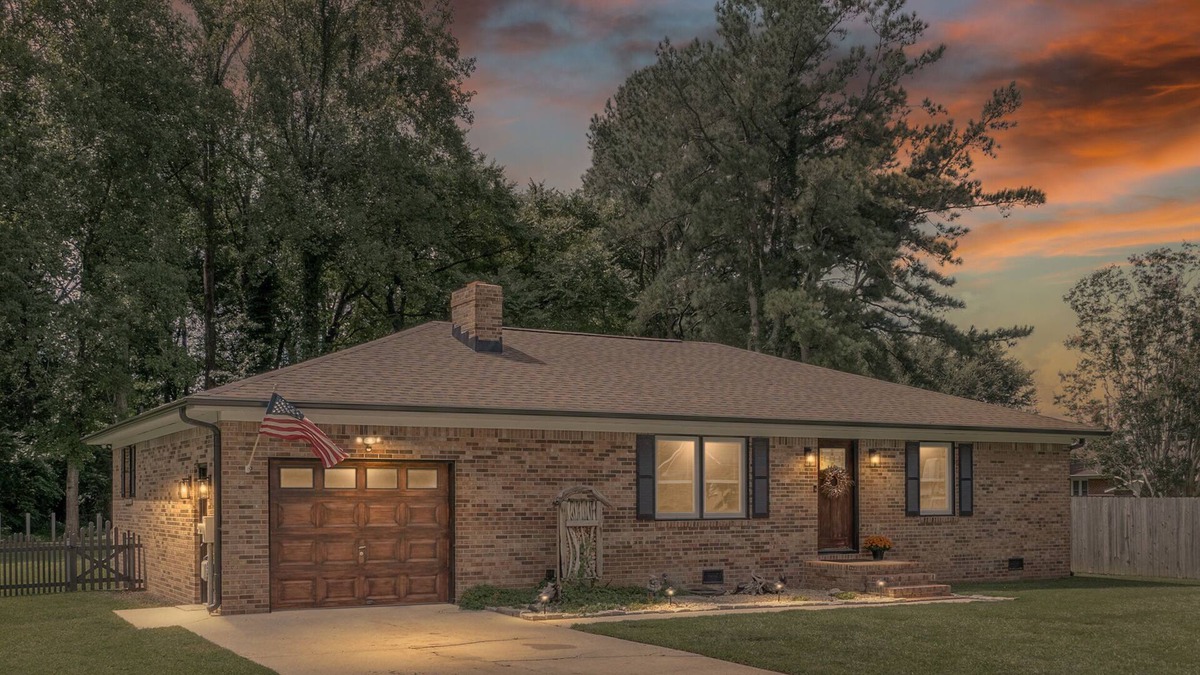 Elizabeth City House | Great Escape - Entire House
