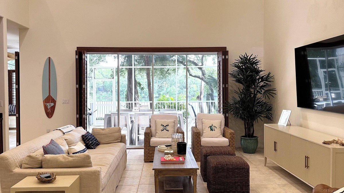 Key Largo House | Great Family Home With Pool And Golf Course And Lake Views