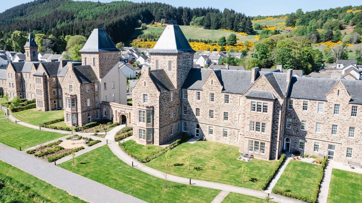 South Galson Apartment | Great Glen View by Interhome