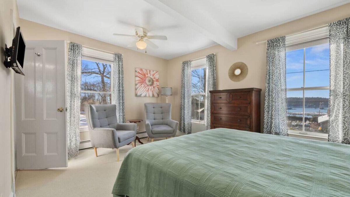 Southwest Harbor House | Great Harbor Inn Talaria Room 21