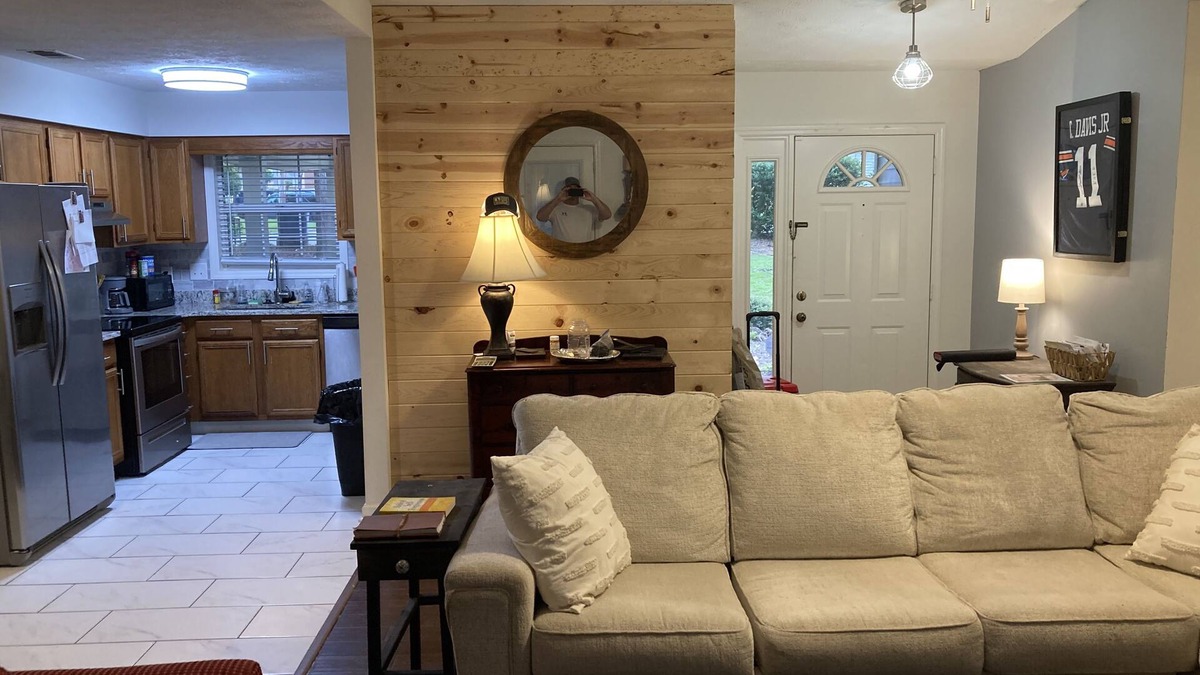 Pickwood House | Great home, perfect for games, graduation, ext. close to downtown