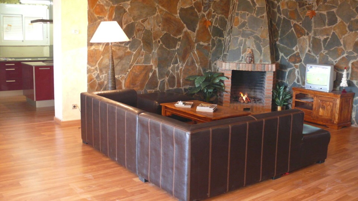 Riudecanyes House | Great House with Garden between Sea and Mountain