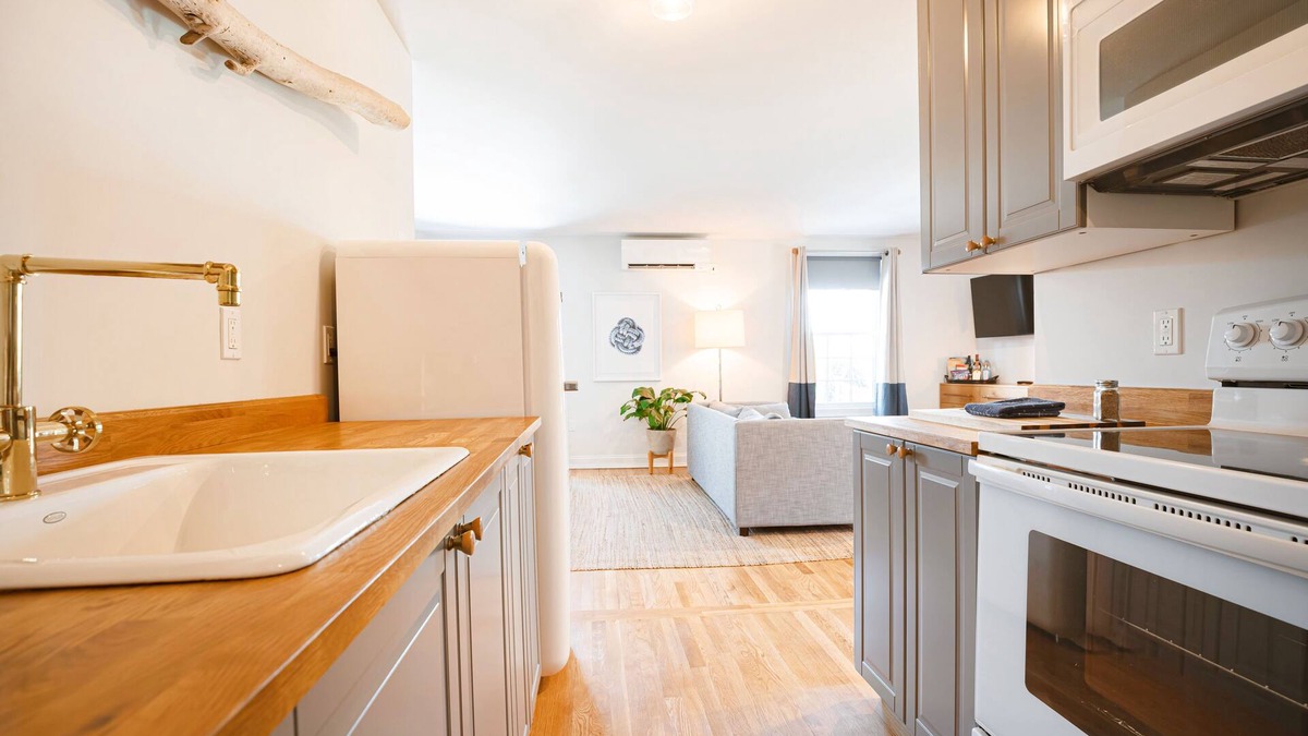 New Castle Apartment | Great Island Inn