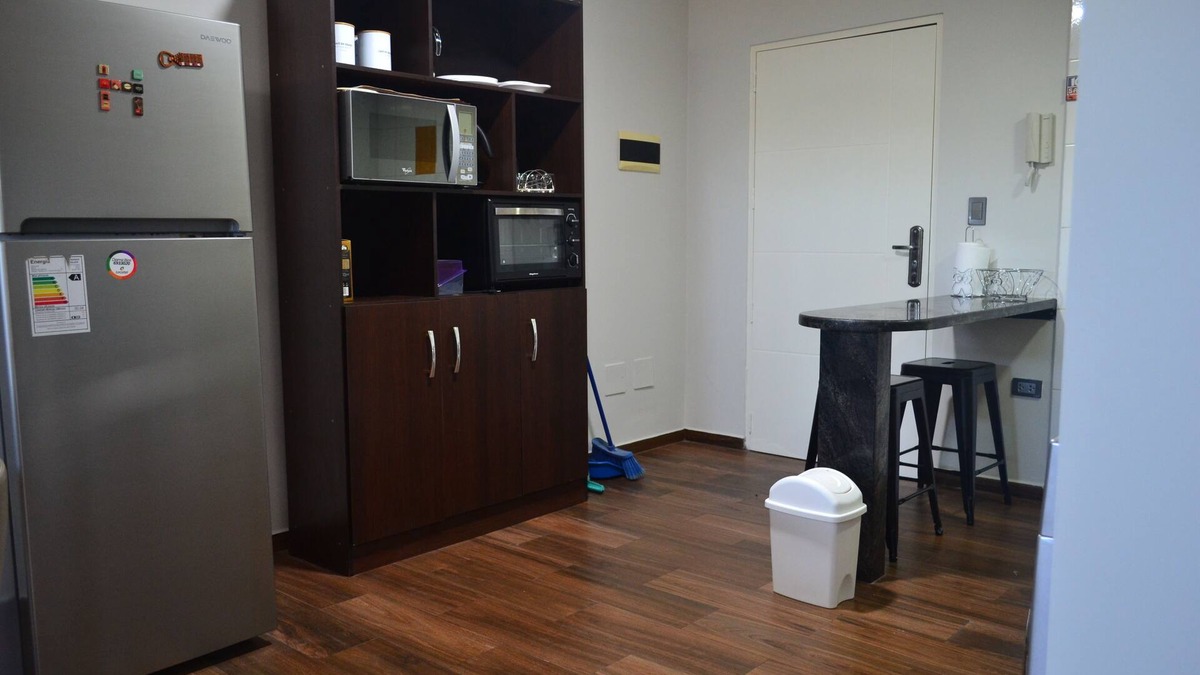 Santa Cruz Apartment | Great location! One bedroom Apartment Downtown. Enjoy the city life!