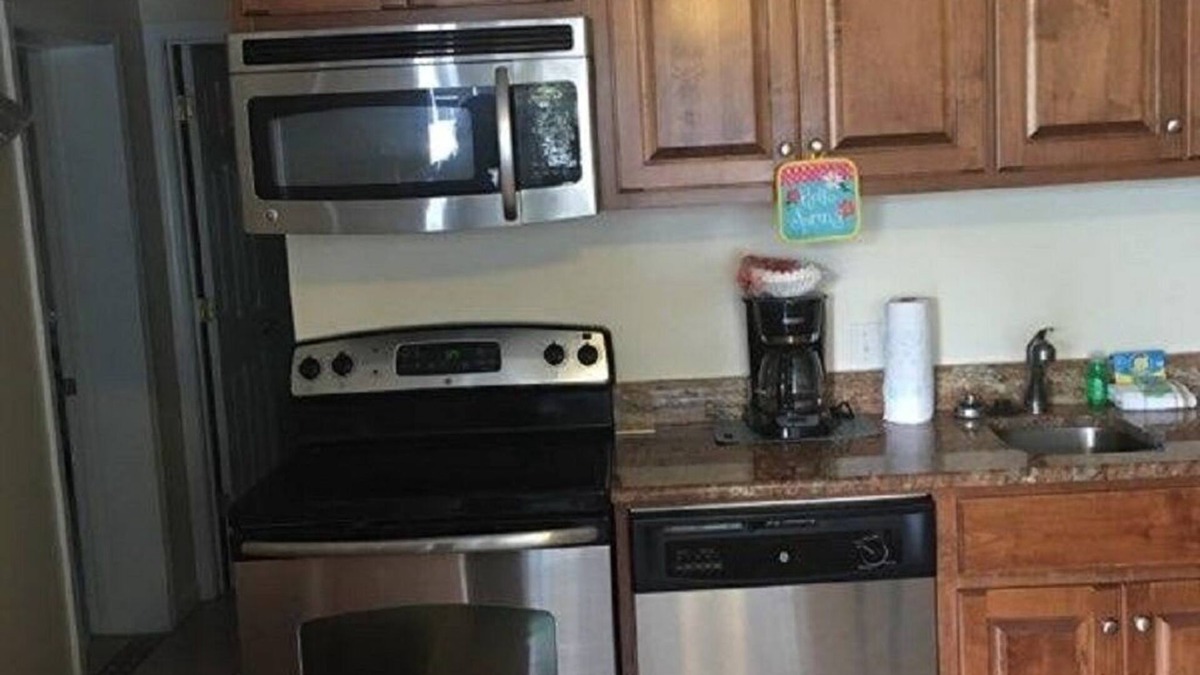 North Myrtle Beach Hotel | Great location 2 bedrooms 1 and a half bathrooms