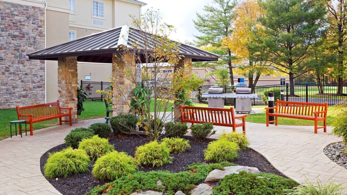 Mount Laurel Condo | Great Location + Drive to City Center Philadelphia | 24 Hour Business Center + Fitness Center