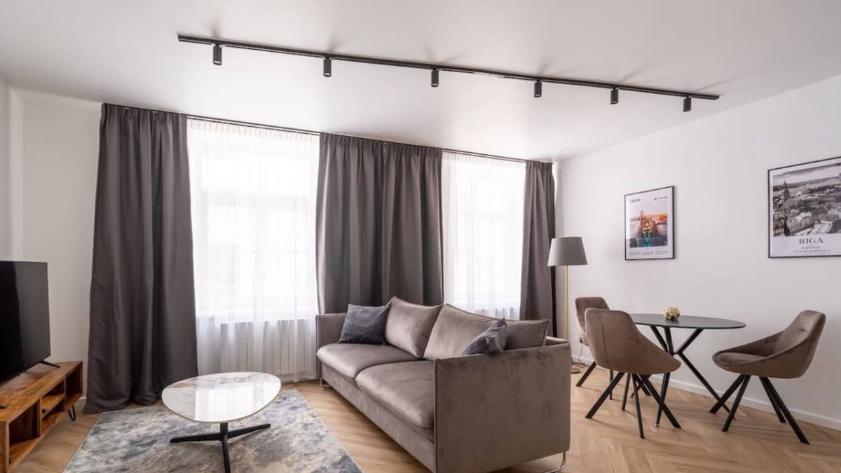 Old Town Apartment | Great location New & Stylish Guest Favorite