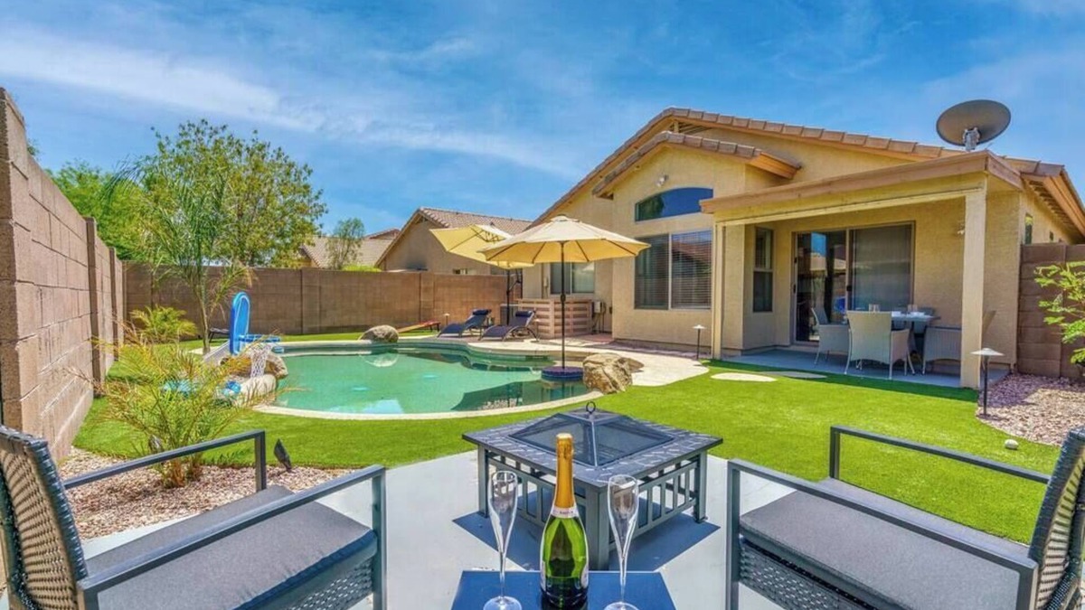 Litchfield Park House | Great location! near shopping & entertainment