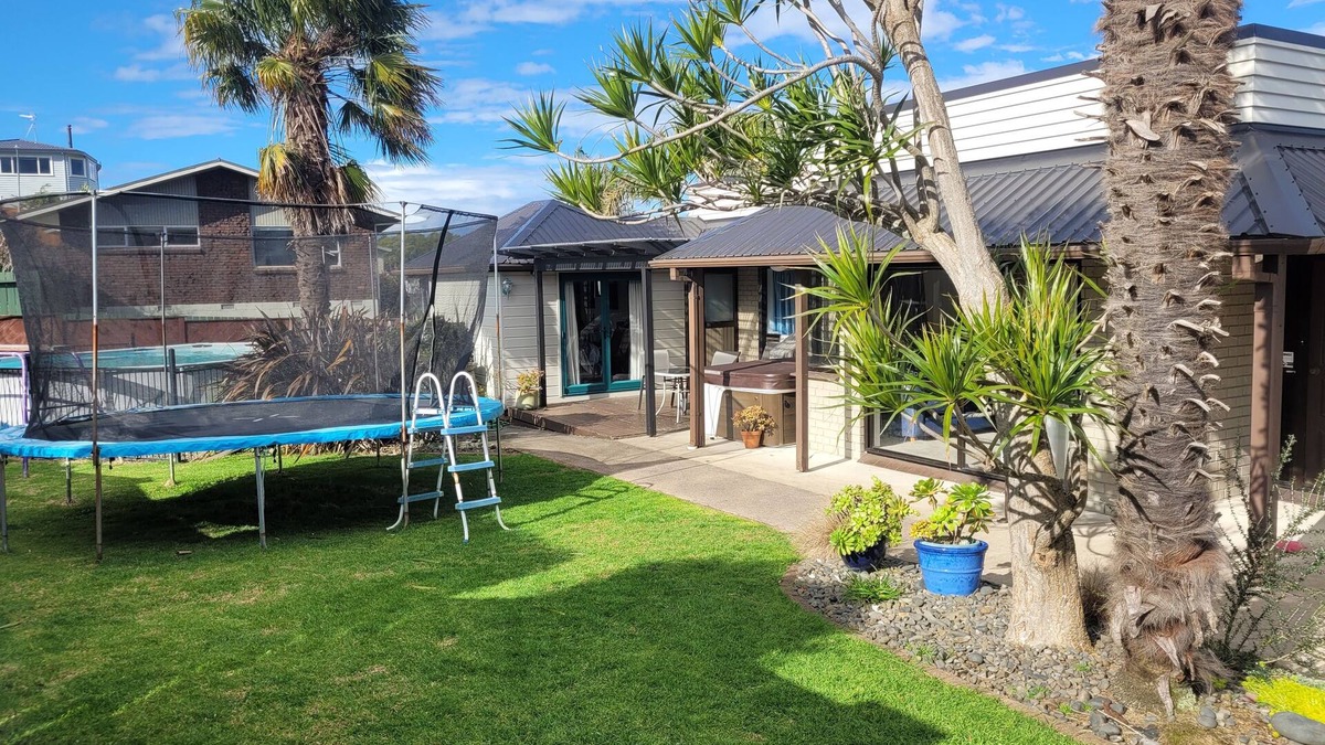 Tauranga House | Great Matua Family Home