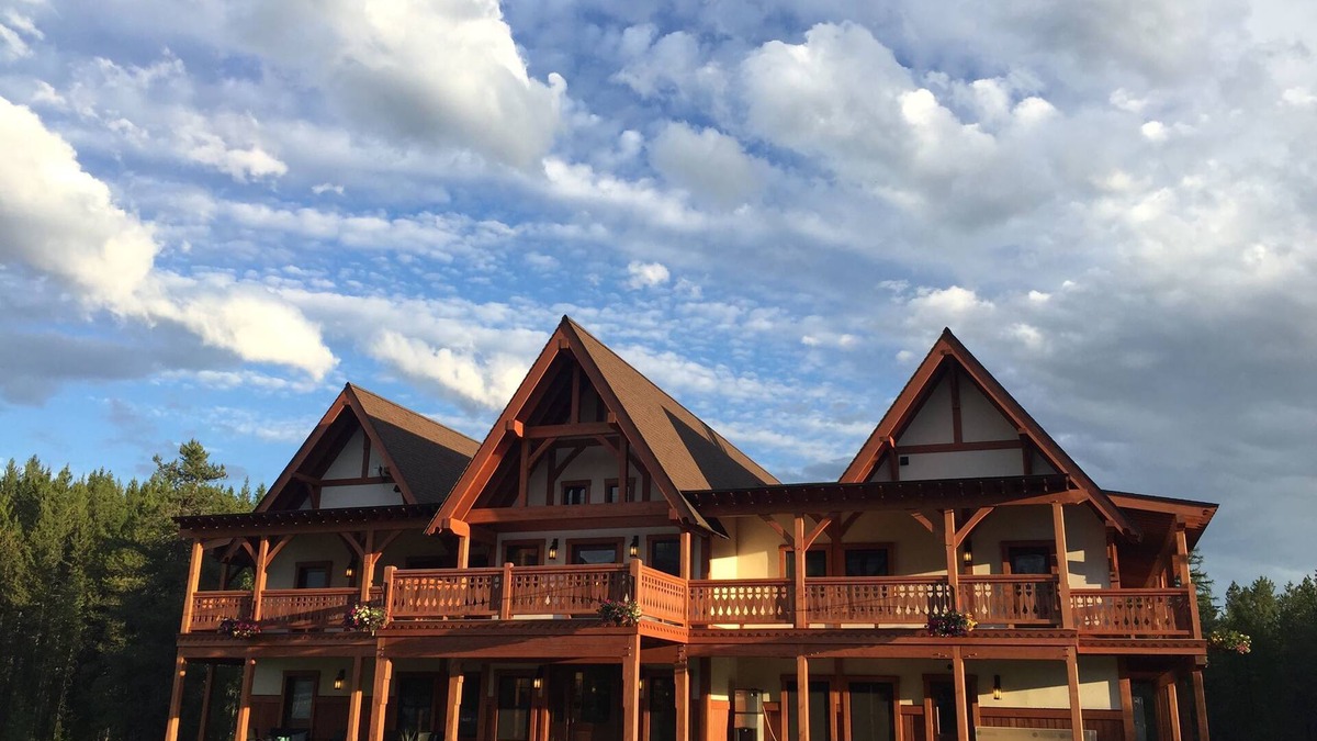 West Glacier Cabin | Great Northern Resort